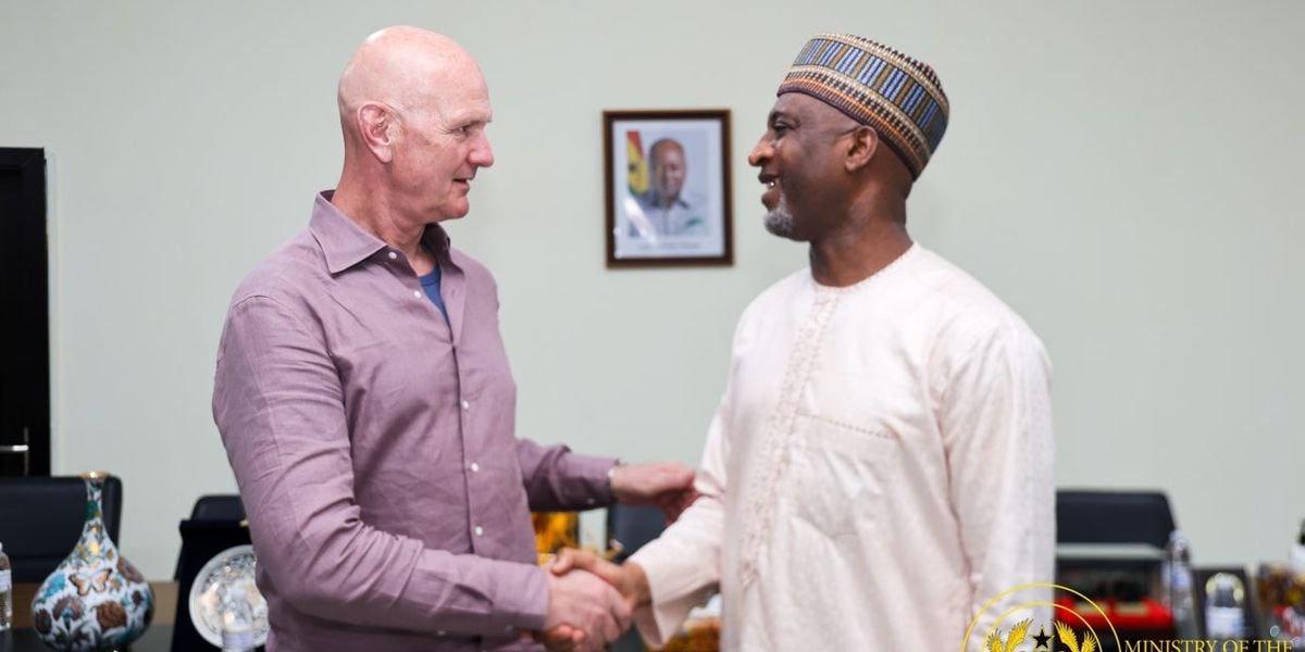 Interior Minister emphasises importance of training for security officers in view of fast pace of technological advancement